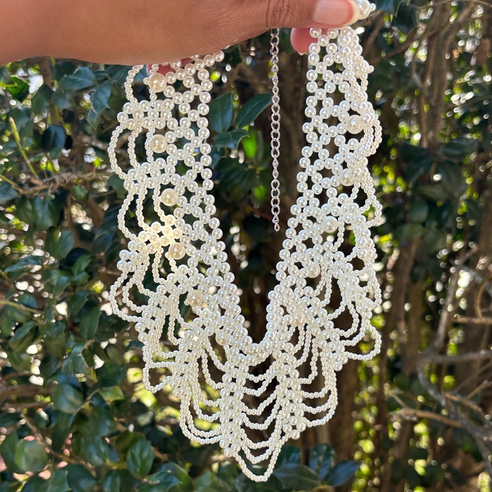 Elegant Pearl Fashion Necklace